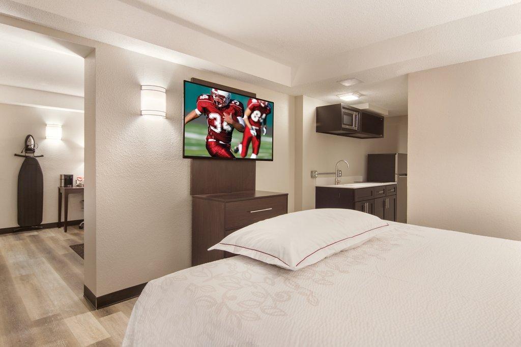 Red Roof Plus+ & Suites Erie Zewnętrze zdjęcie